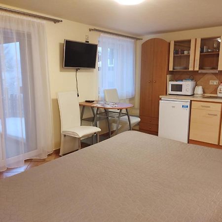 Studio Na pláži Frymburk Exteriér fotografie